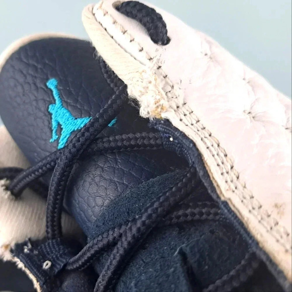 Jordan 13 Retro GS 'Obsidian' sz 6Y White/Obsidian/Dark Powder Blue - Picture 10 of 11